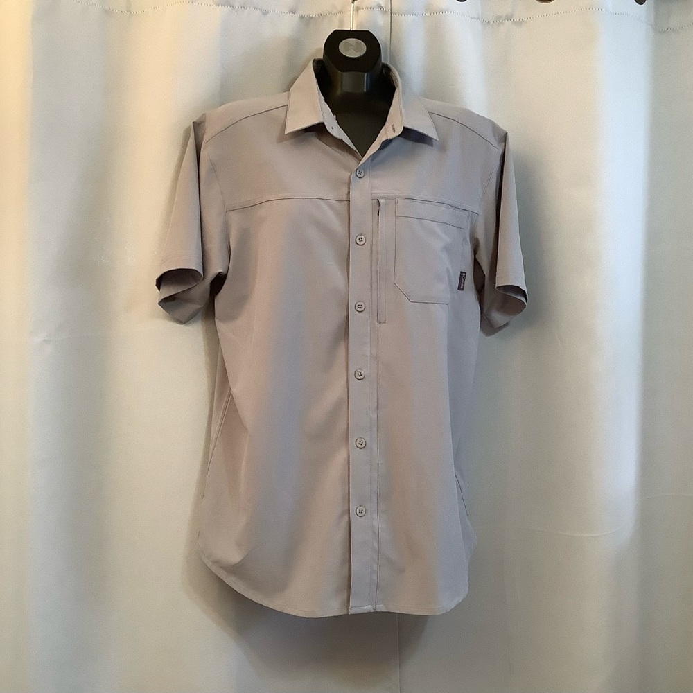 Columbia Shirt Men’s Size Medium Omni Wick Button Down Shirt Grey